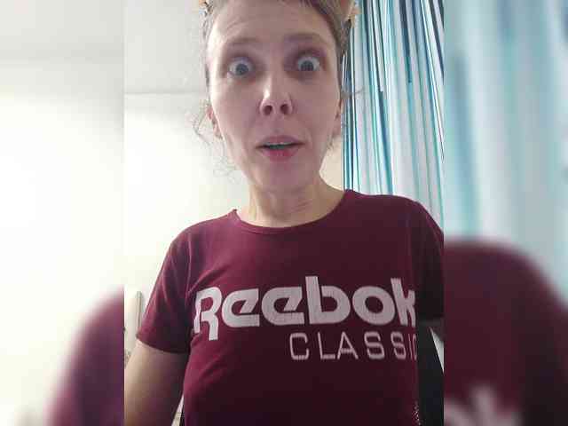 -Queen-Margo- webcam