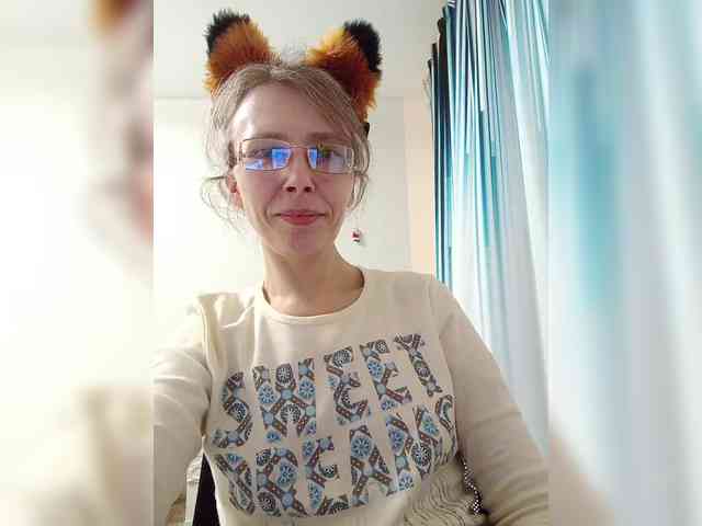 -Queen-Margo- webcam