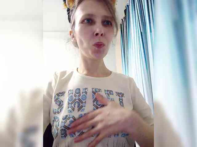 -Queen-Margo- webcam