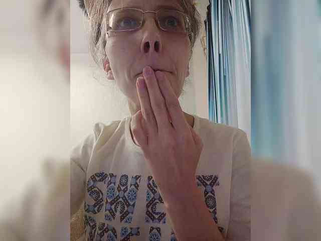 -Queen-Margo- webcam