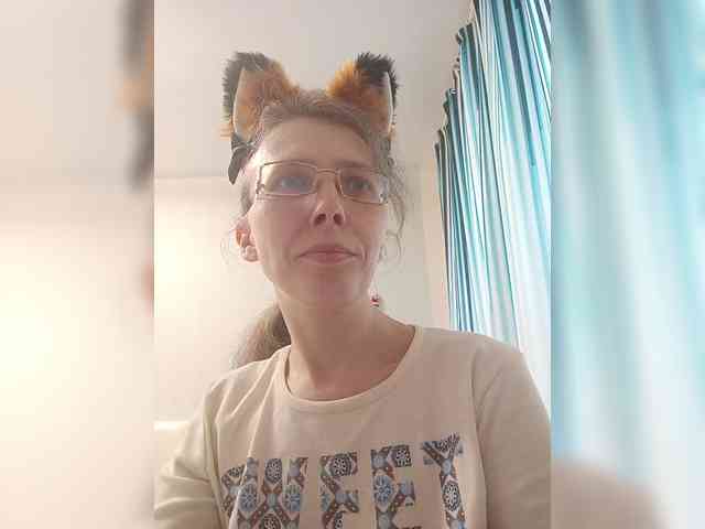 -Queen-Margo- webcam