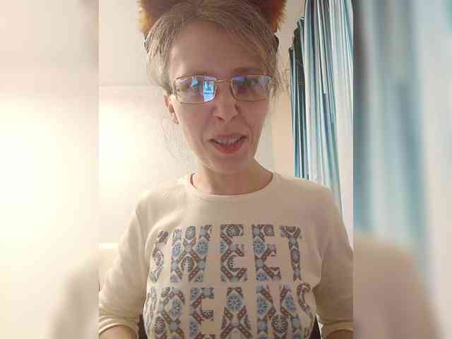 -Queen-Margo- webcam