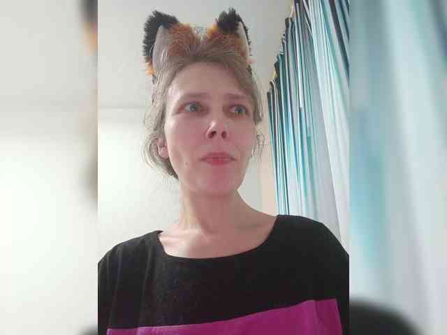 -Queen-Margo- webcam