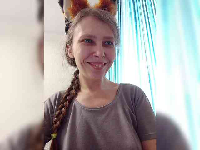 -Queen-Margo- webcam