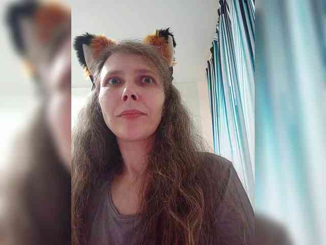 -Queen-Margo- webcam