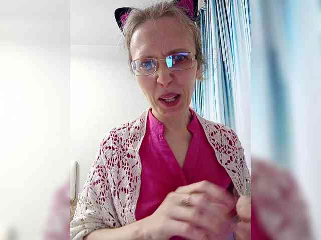 -Queen-Margo- webcam