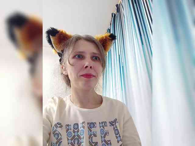 -Queen-Margo- webcam