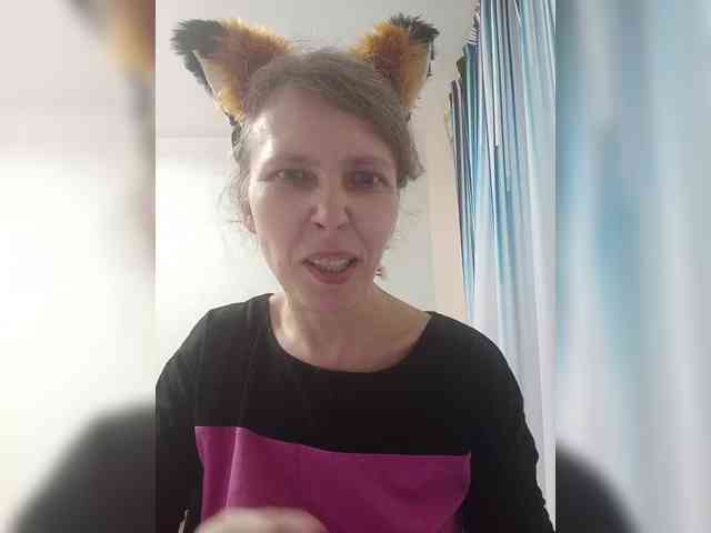 -Queen-Margo- webcam