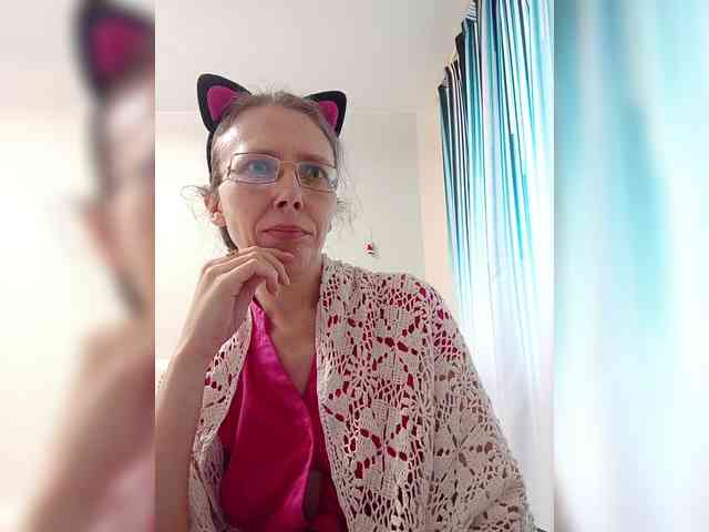 -Queen-Margo- webcam