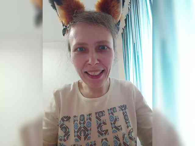 -Queen-Margo- webcam