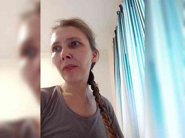 -Queen-Margo- webcam