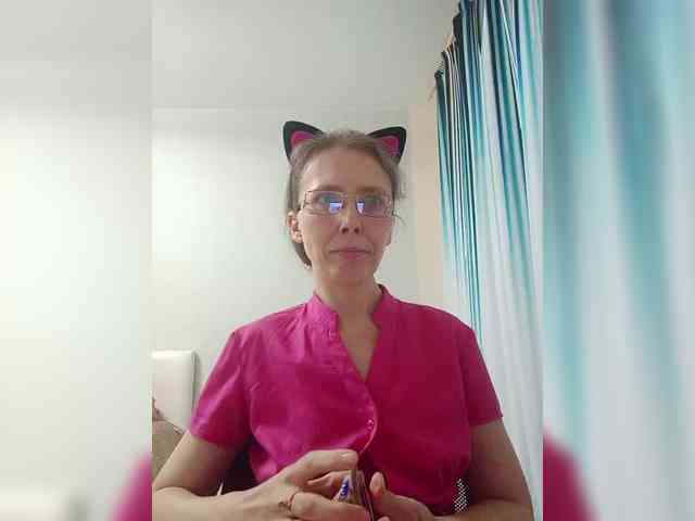 online cam chat -queen-margo-