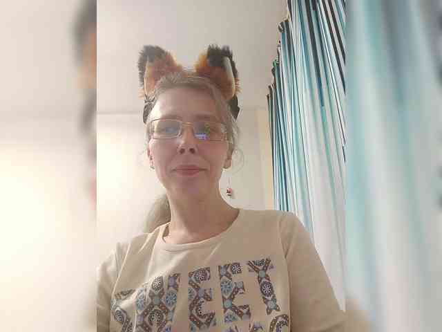 -Queen-Margo- webcam