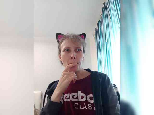 -Queen-Margo- webcam