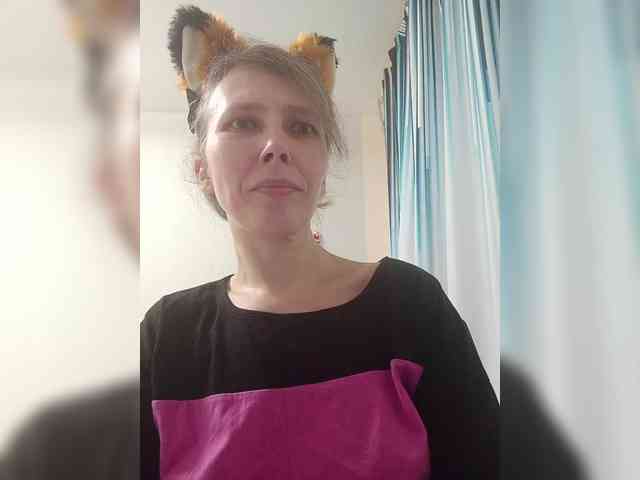 -Queen-Margo- webcam