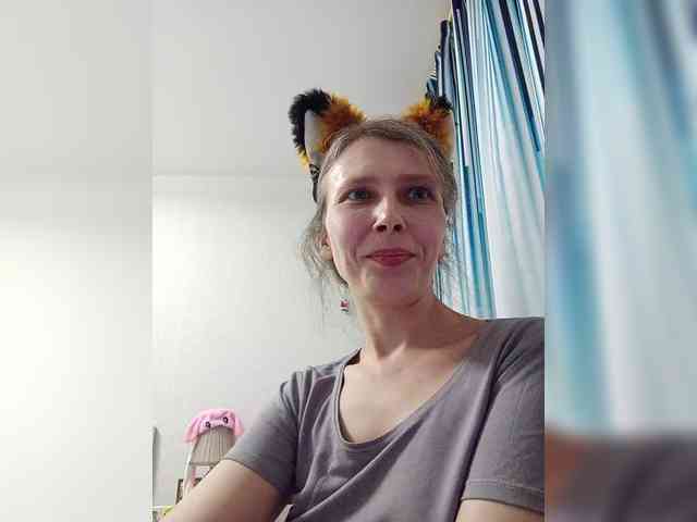 -Queen-Margo- webcam