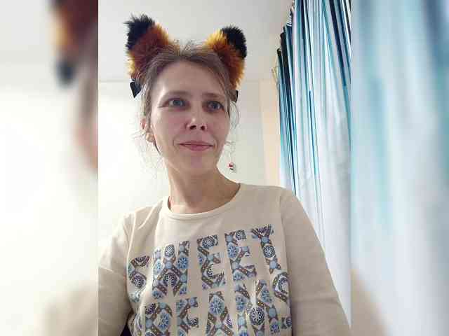 -Queen-Margo- webcam