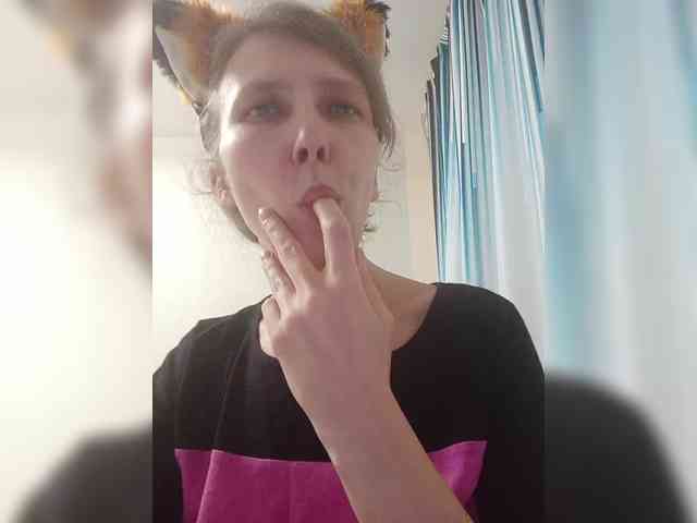 -Queen-Margo- webcam