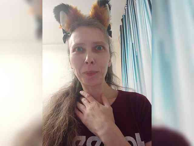 -Queen-Margo- webcam