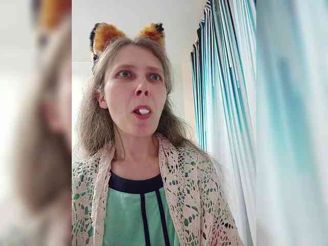 -Queen-Margo- webcam