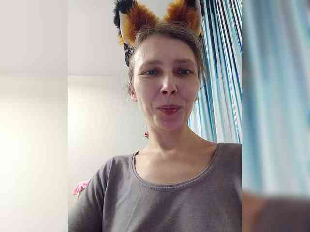 -Queen-Margo- webcam