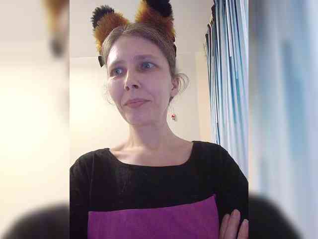 -Queen-Margo- webcam