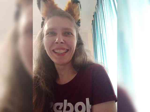 -Queen-Margo- webcam