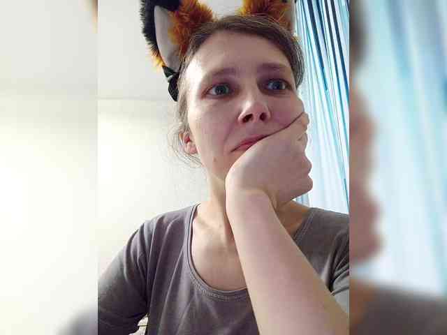 -Queen-Margo- webcam