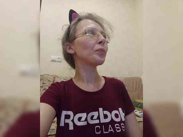 -Queen-Margo- webcam