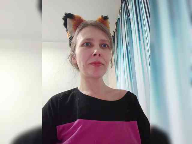 -Queen-Margo- webcam