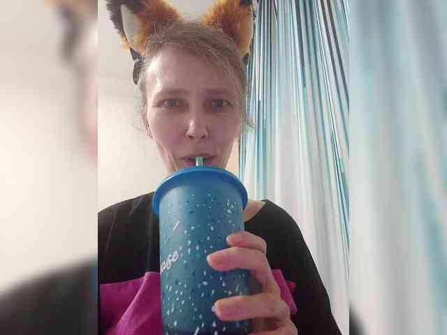 -Queen-Margo- webcam