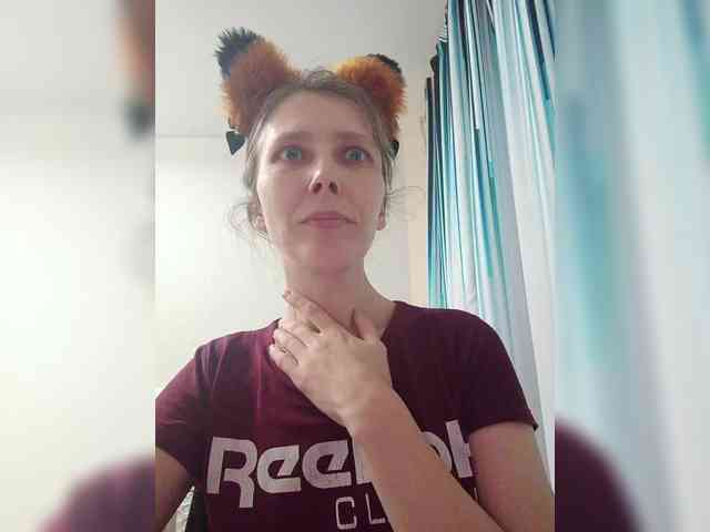 -Queen-Margo- webcam