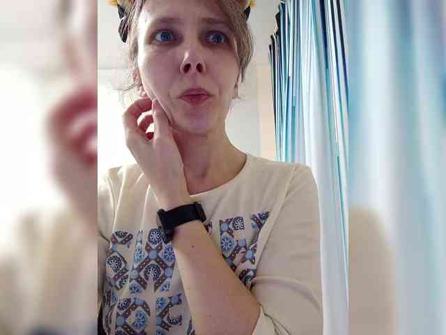 -Queen-Margo- webcam