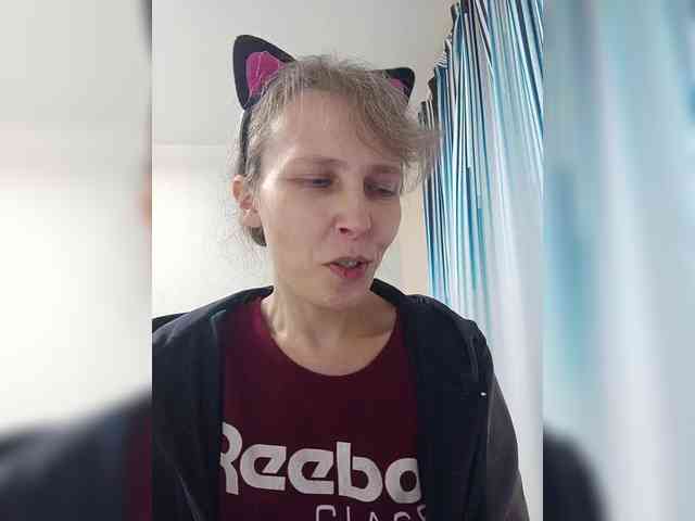 -Queen-Margo- webcam