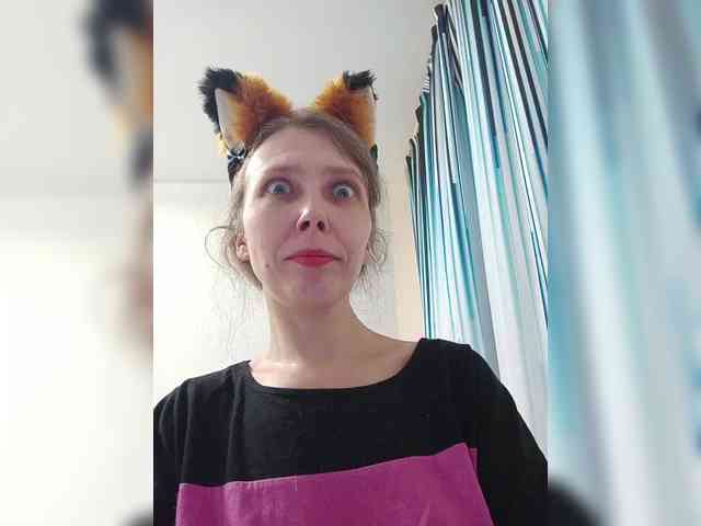 -Queen-Margo- webcam