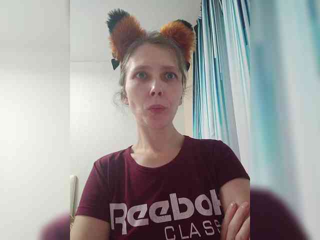 -Queen-Margo- webcam