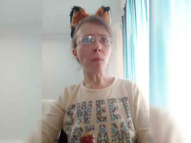 -Queen-Margo- webcam