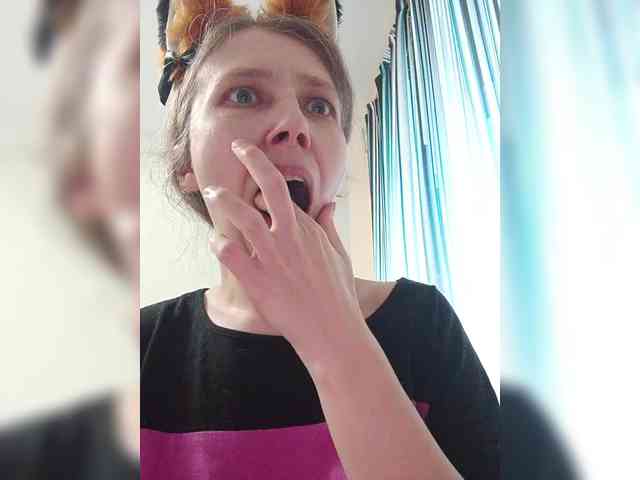 -Queen-Margo- webcam