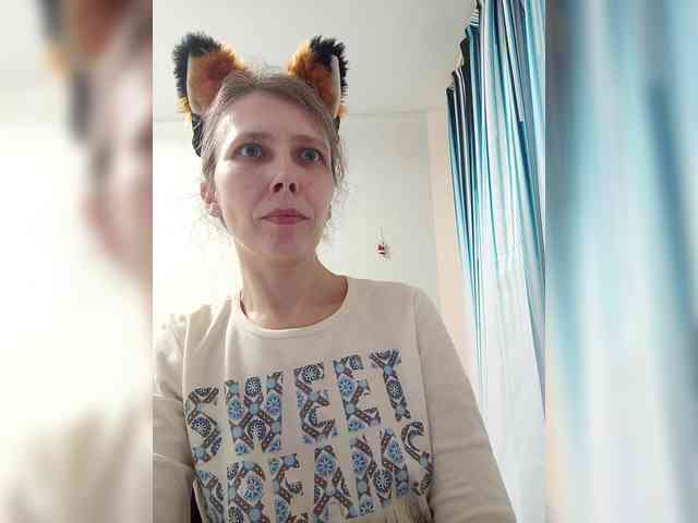 -Queen-Margo- webcam