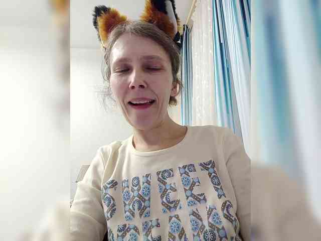 -Queen-Margo- webcam