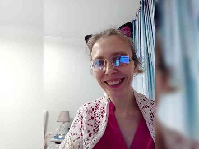 -Queen-Margo- webcam