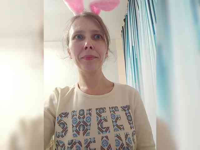 -Queen-Margo- webcam