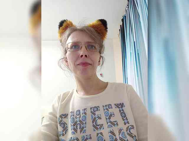 -Queen-Margo- webcam