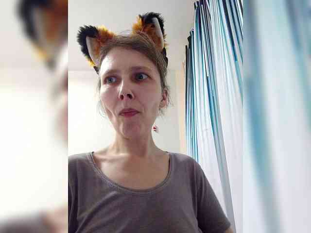 -Queen-Margo- webcam