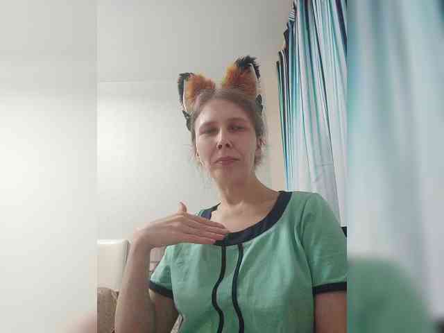 -Queen-Margo- webcam