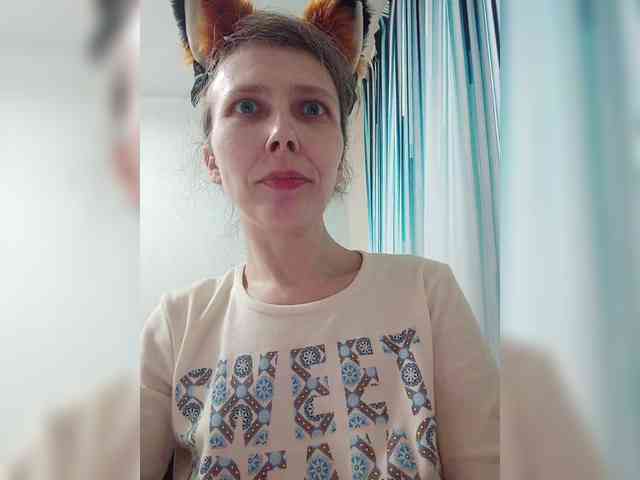 -Queen-Margo- webcam