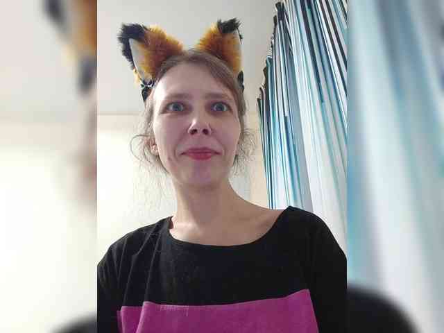 -Queen-Margo- webcam