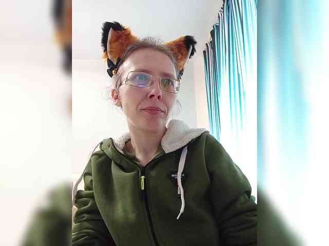 -Queen-Margo- webcam