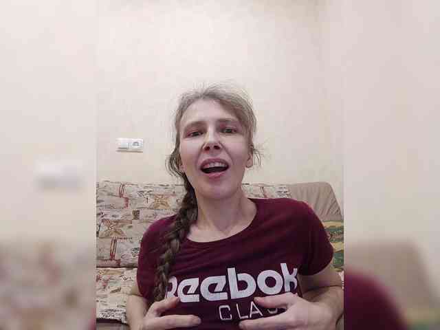 -Queen-Margo- webcam