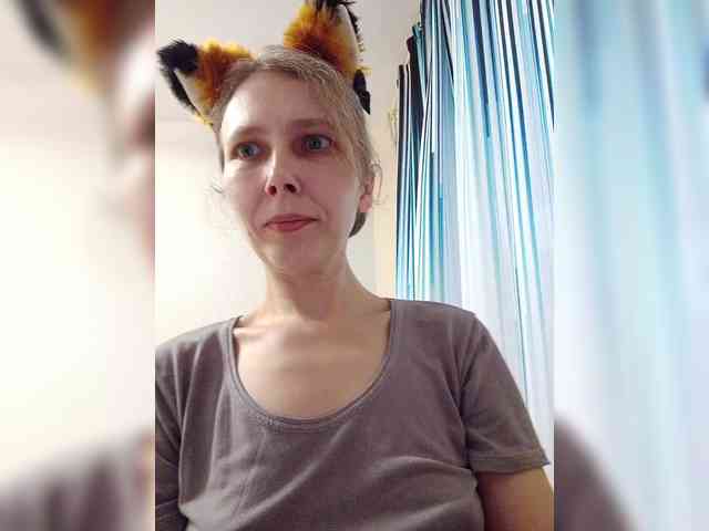 -Queen-Margo- webcam